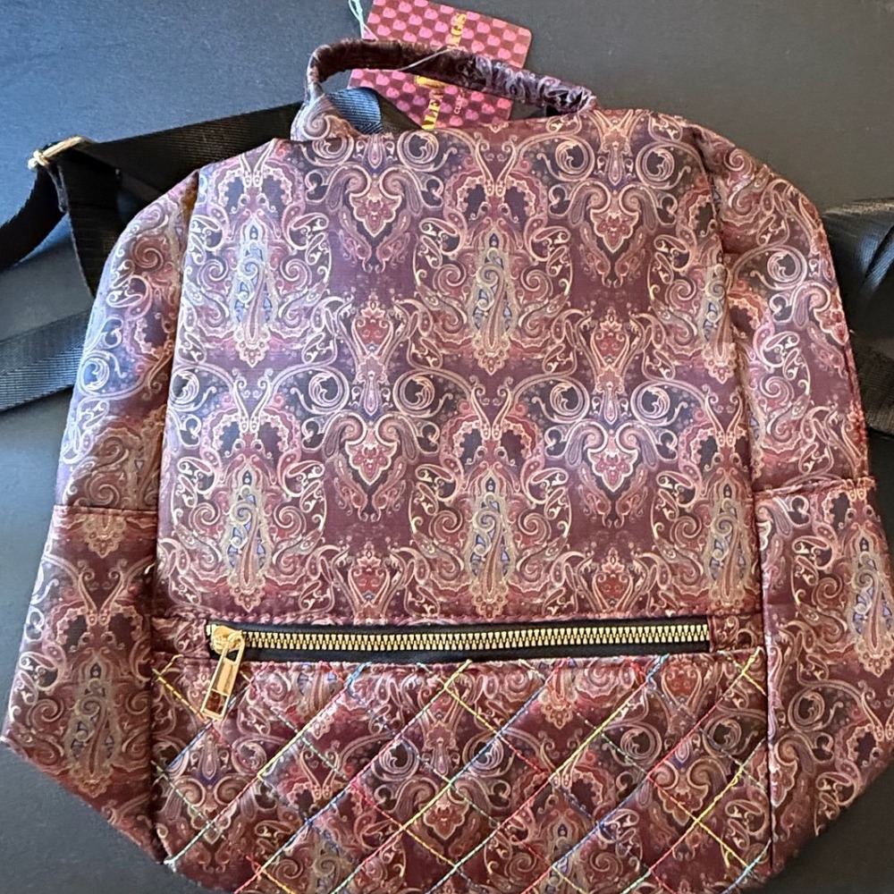 ALFA BAGS Classic Collection USA Paisley Quilted Backpack‎ Gold Zipper